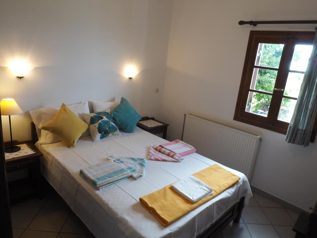 Felitsia Apartments & Studios Agios Ioannis  Luaran gambar