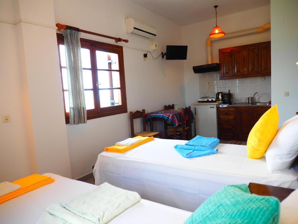 Felitsia Apartments & Studios Agios Ioannis  Luaran gambar
